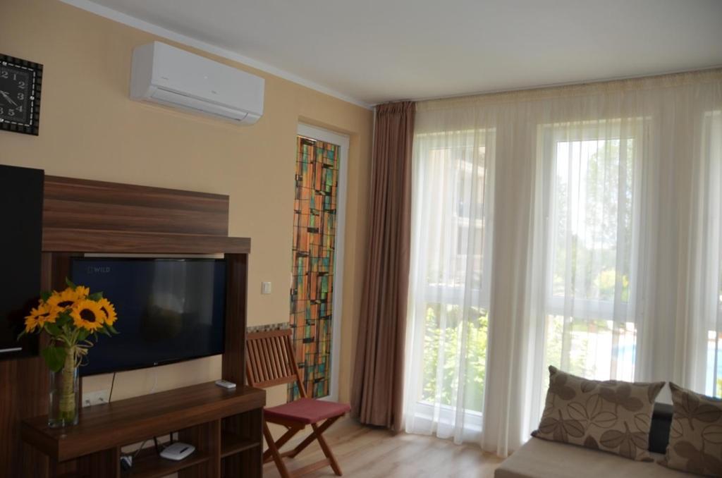 Apart Hotel Aphrodite Gardens Slăntjev Brjag Exteriör bild