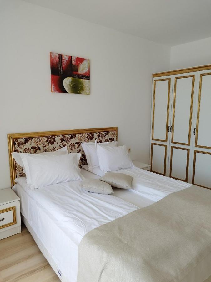 Apart Hotel Aphrodite Gardens Slăntjev Brjag Exteriör bild
