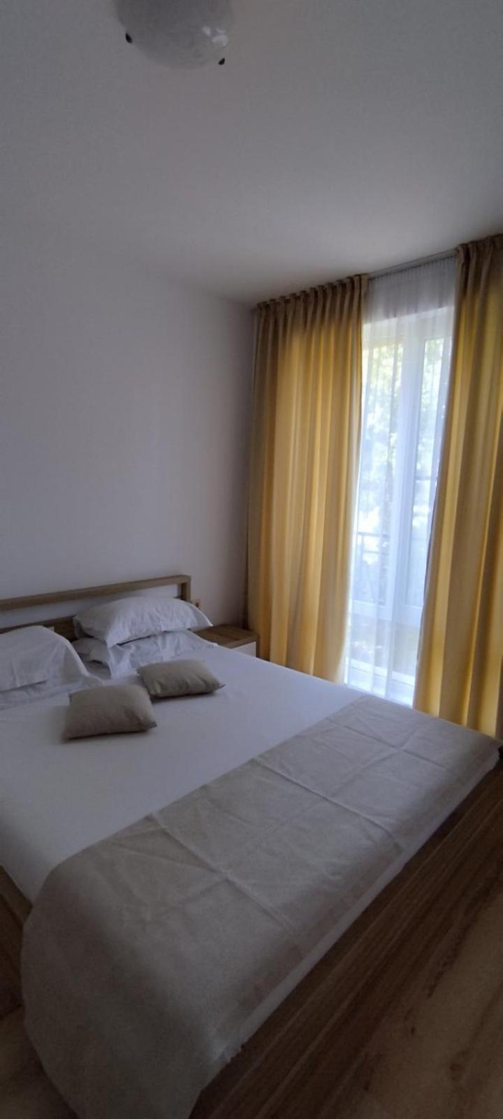 Apart Hotel Aphrodite Gardens Slăntjev Brjag Exteriör bild