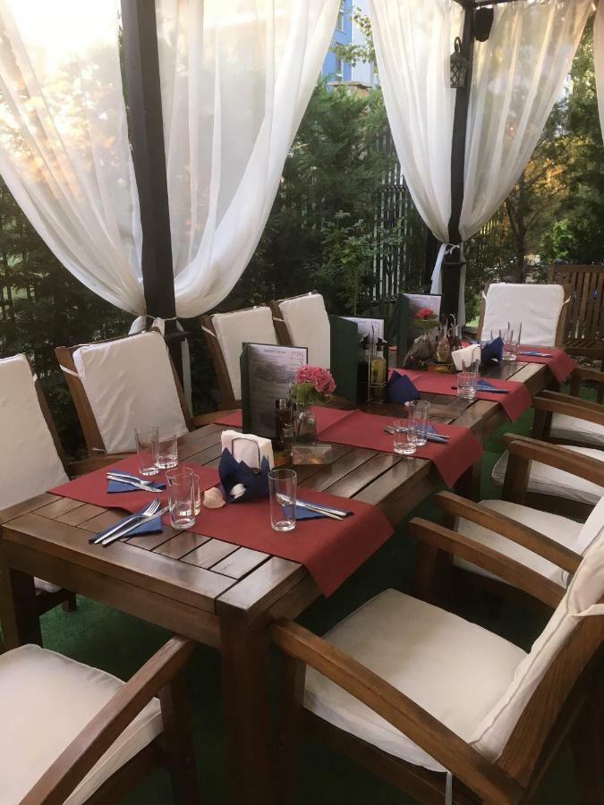 Apart Hotel Aphrodite Gardens Slăntjev Brjag Exteriör bild